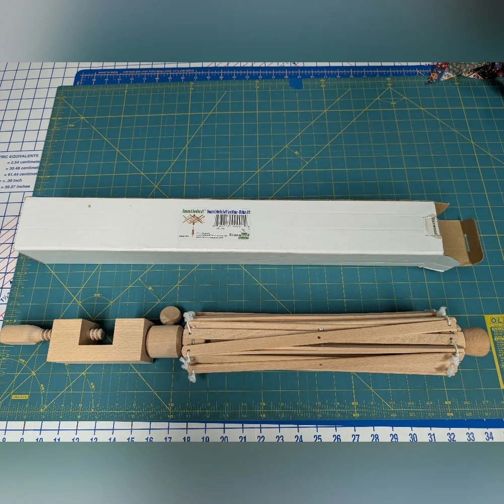 Stanwood Wooden Yarn Swift with Original Box, Made In China - Picture 6 of 8
